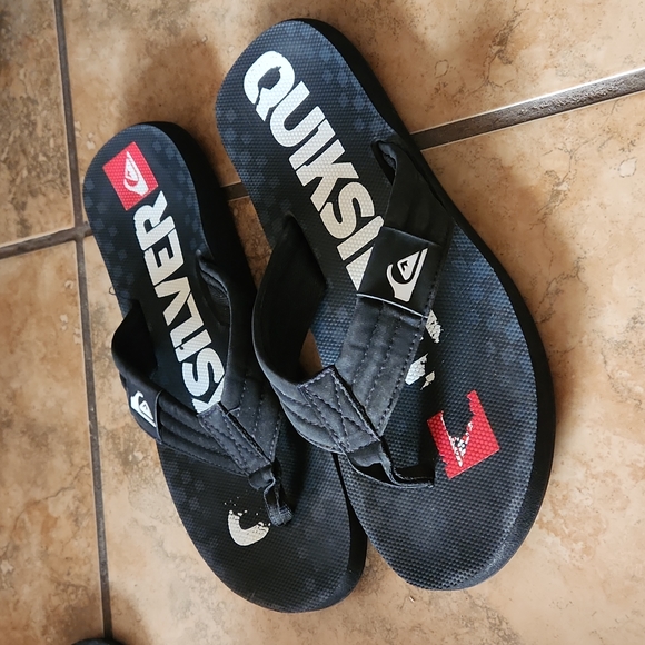 Quiksilver Shoes Quiksilver Womens Flip Flops Poshmark
